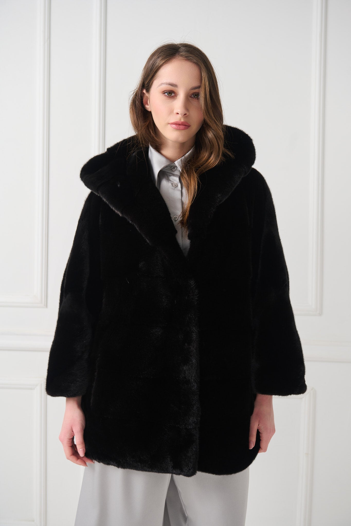 Veste en fourrure de vison avec capuche – Manakas Frankfurt