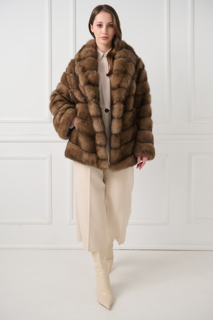 Veste en fourrure sable