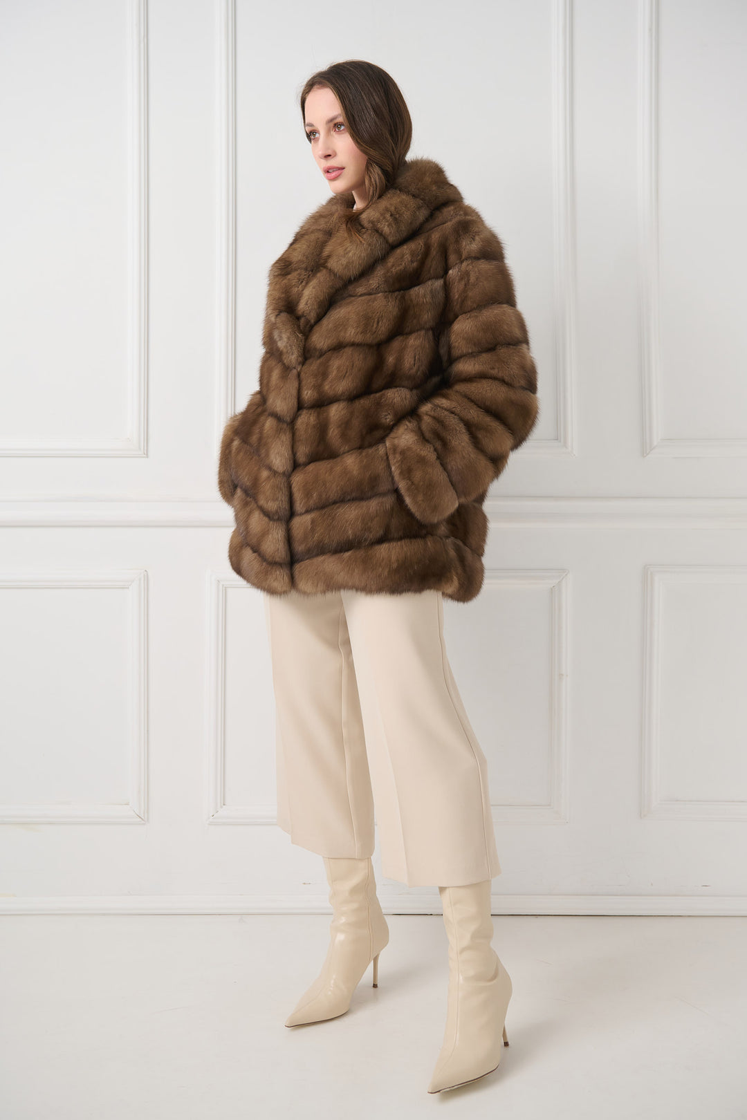 Veste en fourrure sable