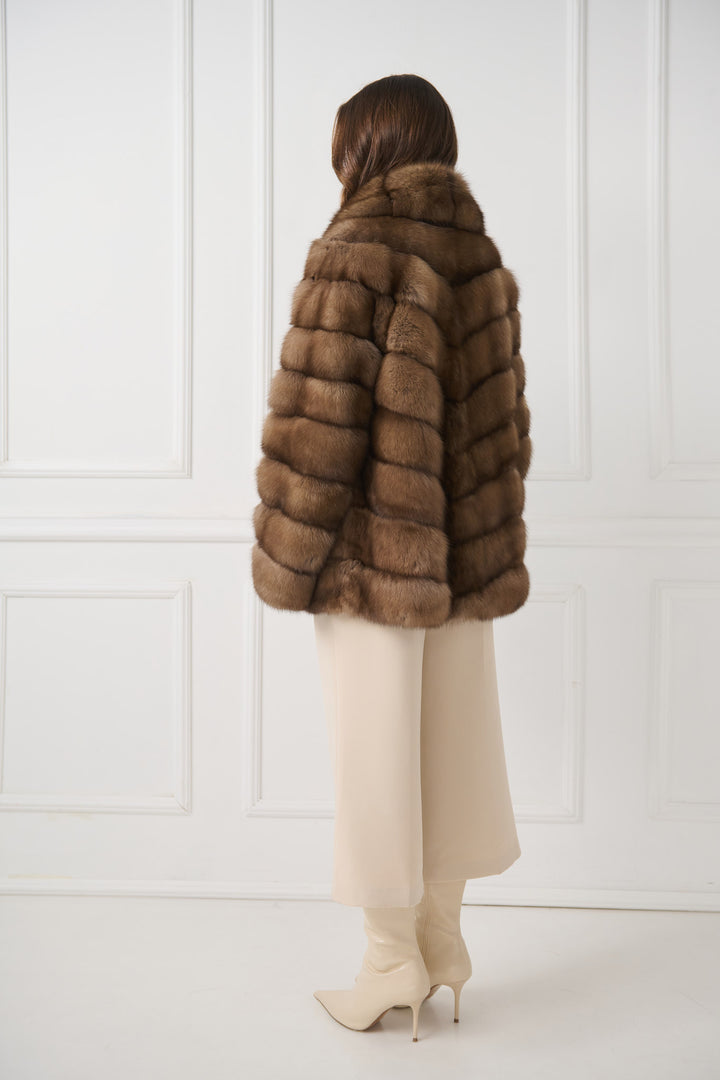 Veste en fourrure sable
