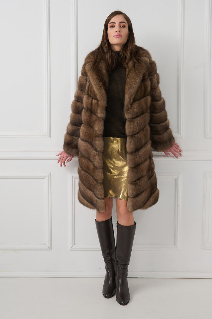 Manteau en fourrure sable