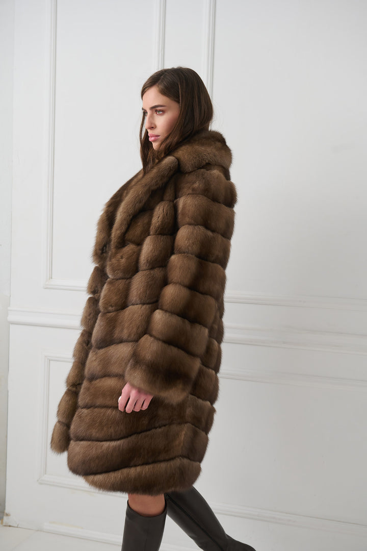 Manteau en fourrure sable