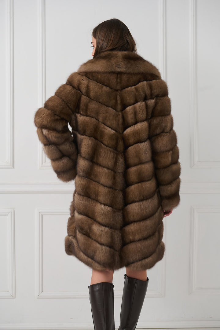 Manteau en fourrure sable