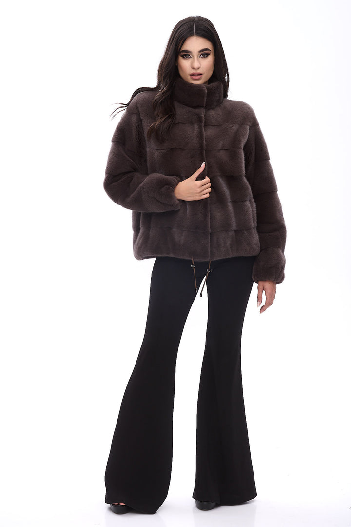 Veste en vison à silhouette structurée