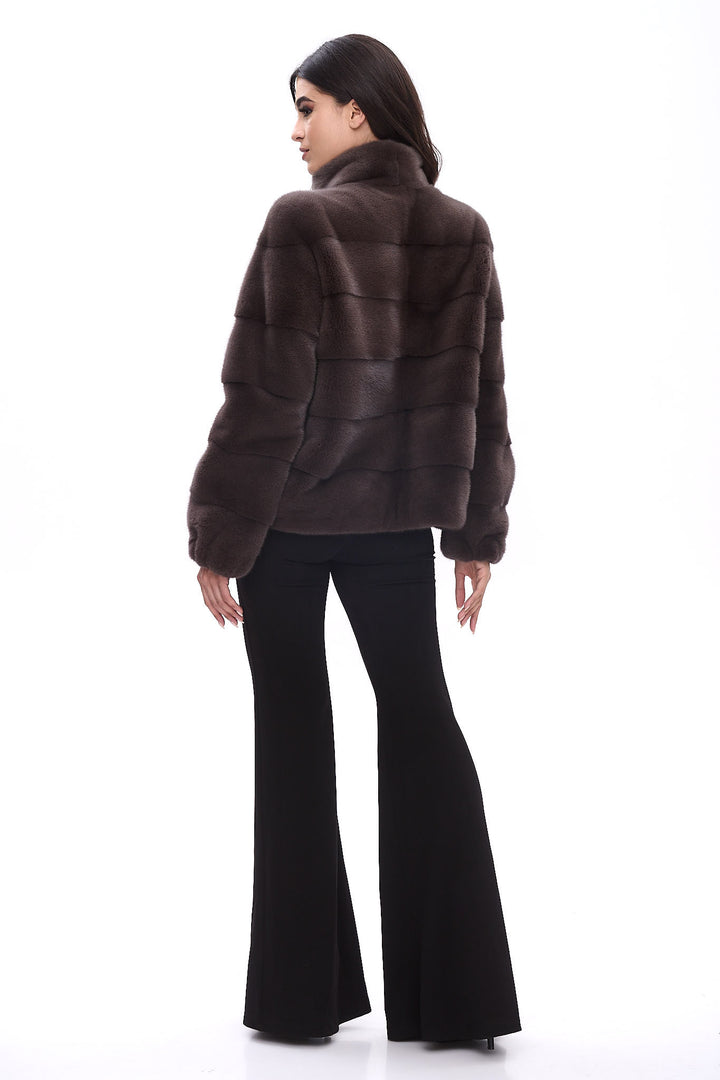 Veste en vison à silhouette structurée
