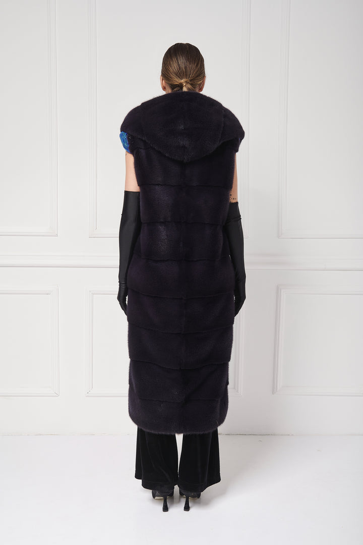 GILET LONG À CAPUCHE EN VISON