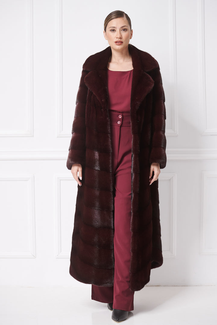 Classy Long Mink Coat with english collar