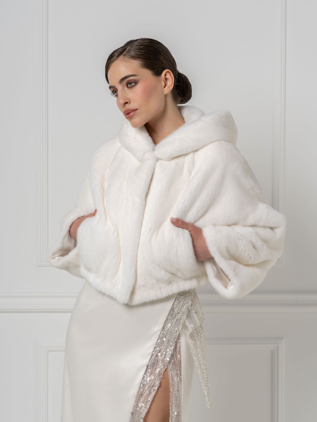 Cropped Kapuzenjacke aus Nerz