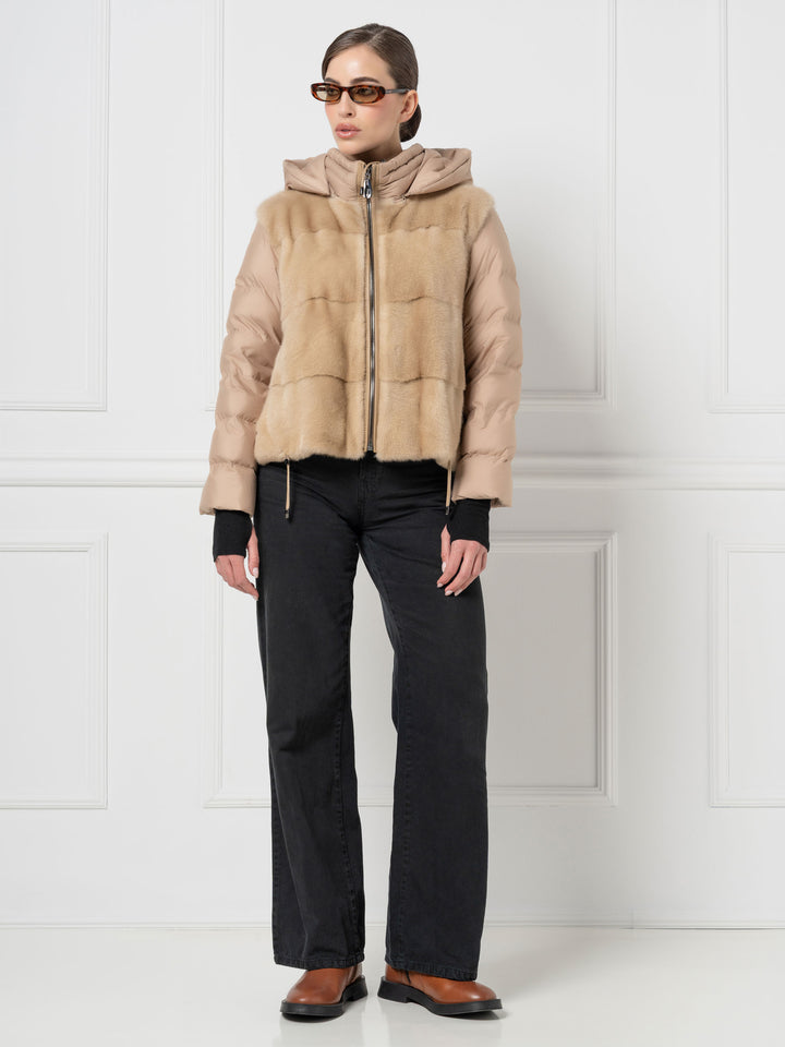 Mink- und Daunen-Kapuzenjacke