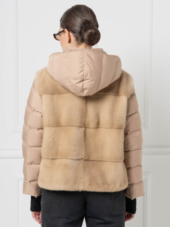 Mink- und Daunen-Kapuzenjacke