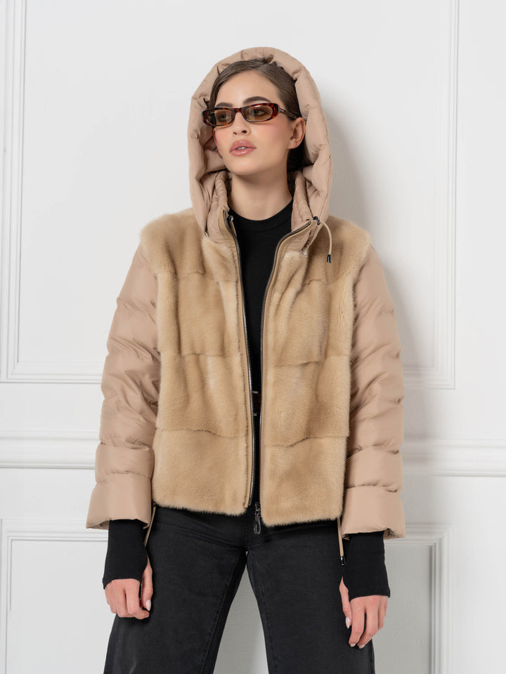 Mink- und Daunen-Kapuzenjacke