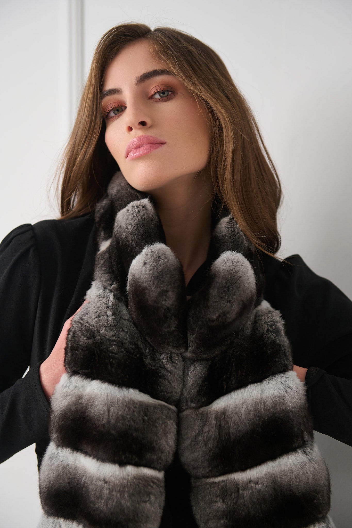 Chinchilla Shawl with Collar – Manakas Frankfurt