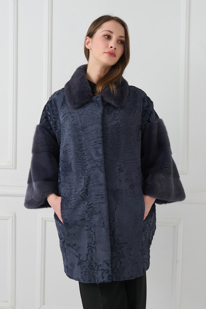 Cappotto in montone persiano con dettagli in visone