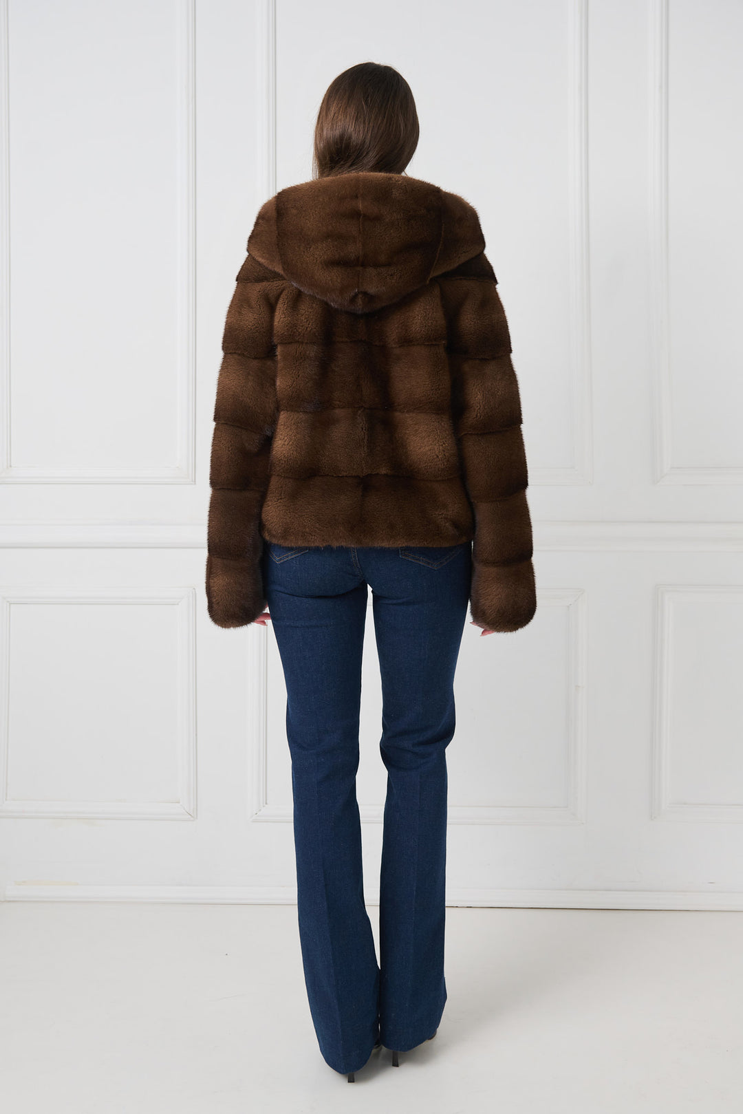 Giacca elegante con cappuccio in visone