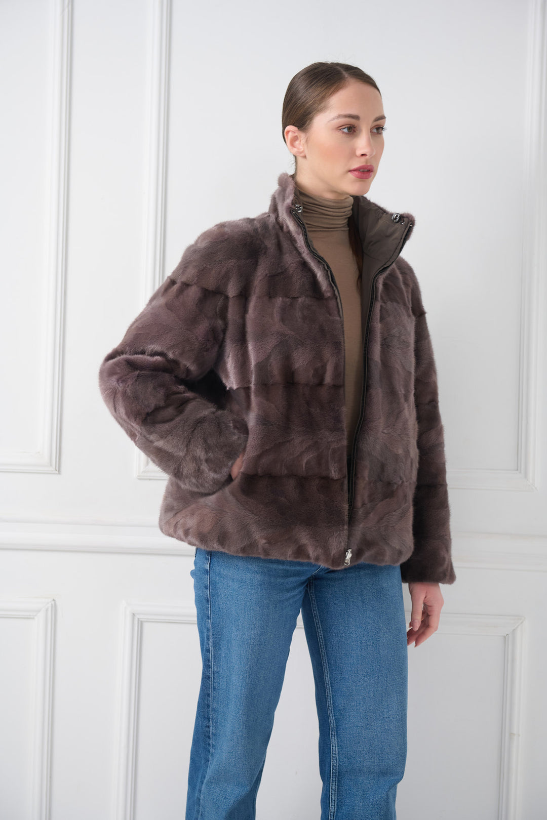 Giacca in visone reversibile con texture scolpita