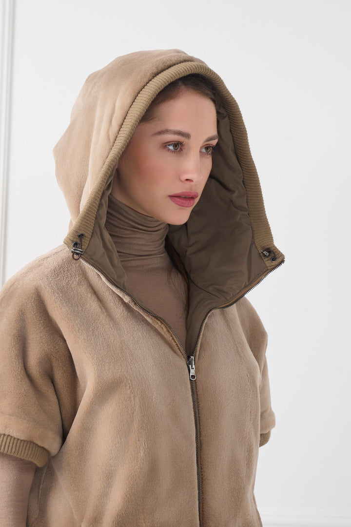 Giacca reversibile con cappuccio in visone tosato