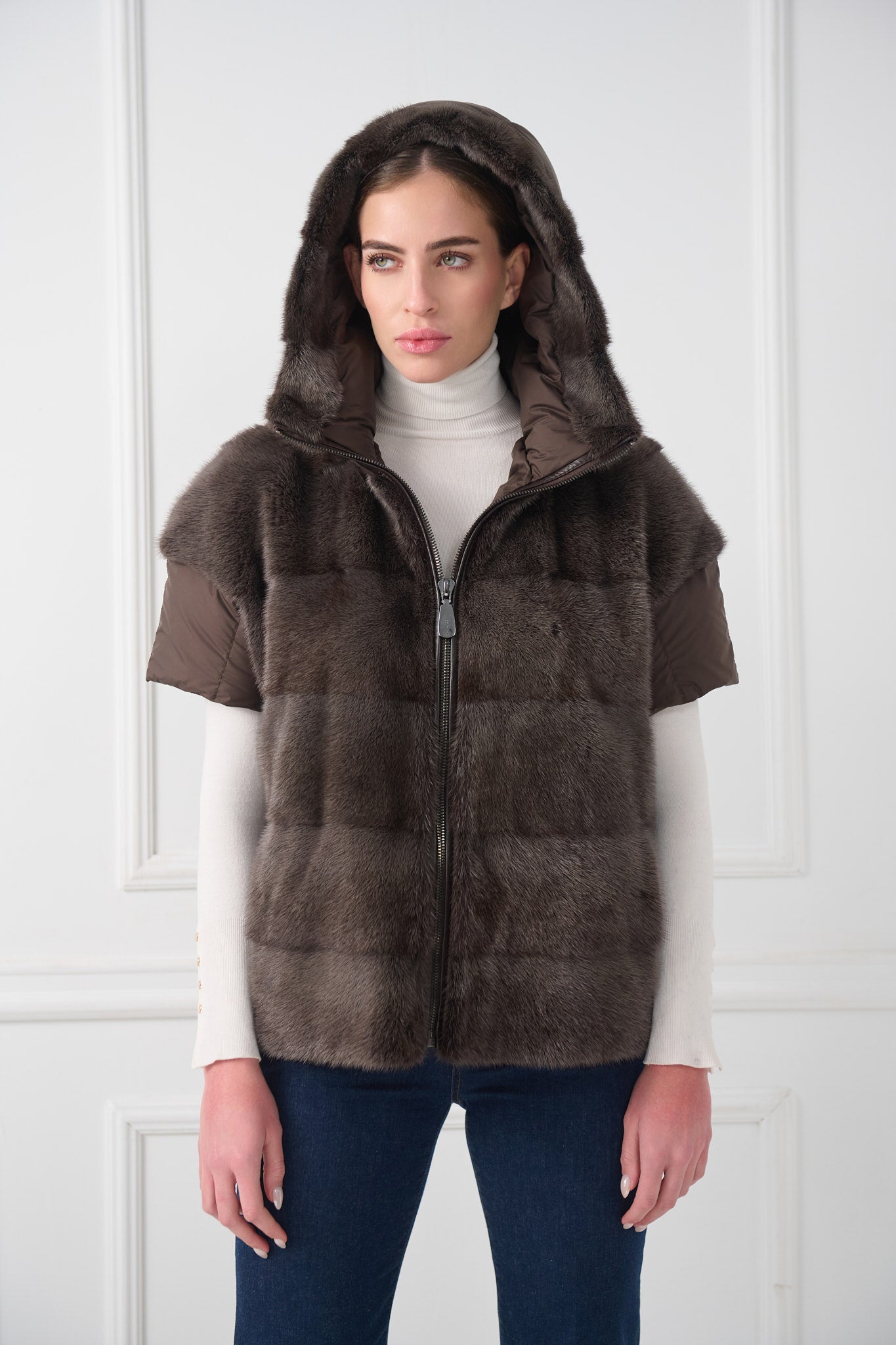 Hooded Mink Fur Vest with Short Sleeves – Manakas Frankfurt