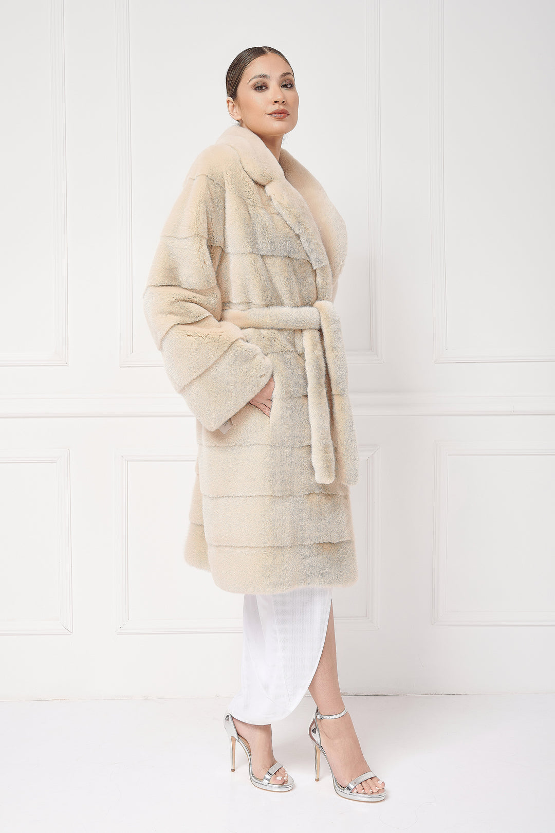 Midi mink coat with english lapels