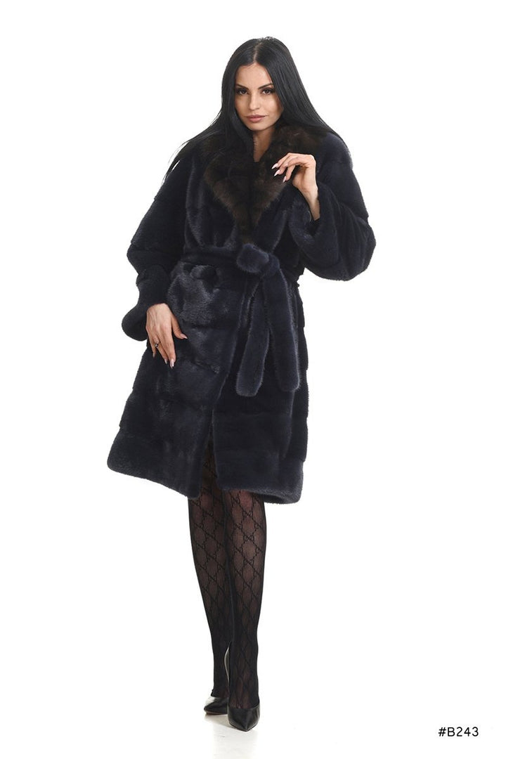 Casual chic mink coat with sable collar - Manakas Frankfurt
