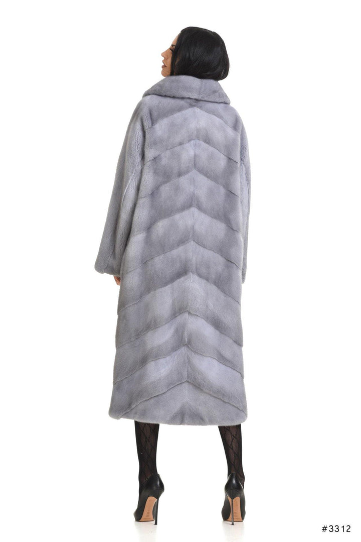 Elegant long mink coat with english collar - Manakas Frankfurt