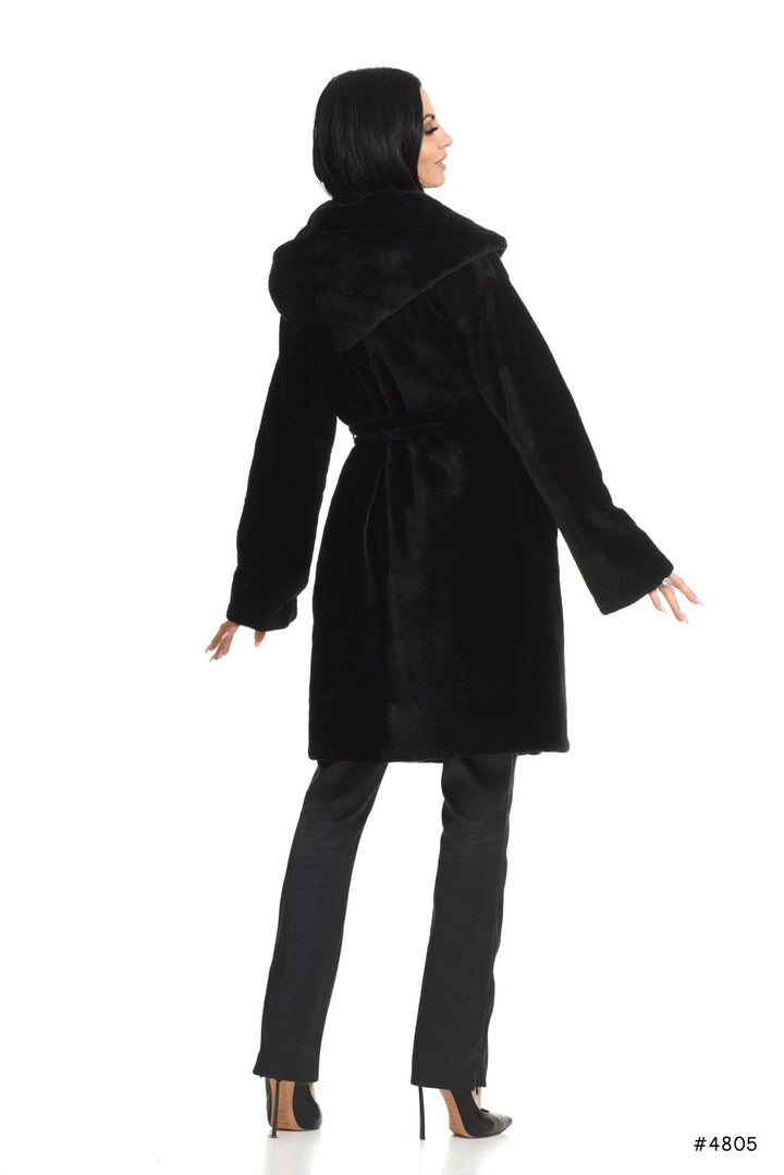Total sheared mink coat with hood and belt - Manakas Frankfurt
