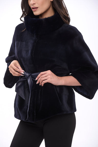 Veste en vison cisaillé moderne avec ceinture