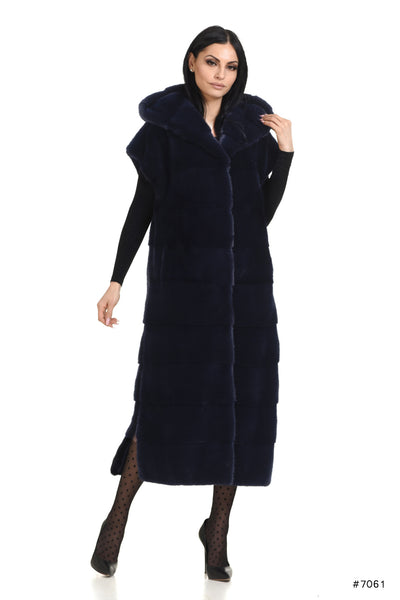 Long hooded mink vest con maniche corte