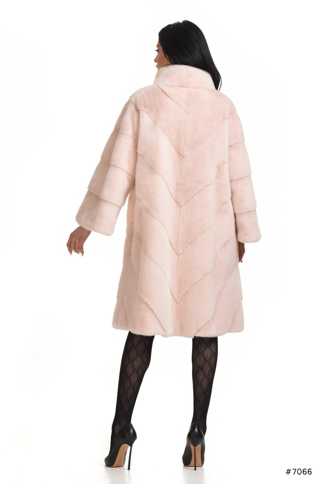 Classy mink coat with stand up collar - Manakas Frankfurt