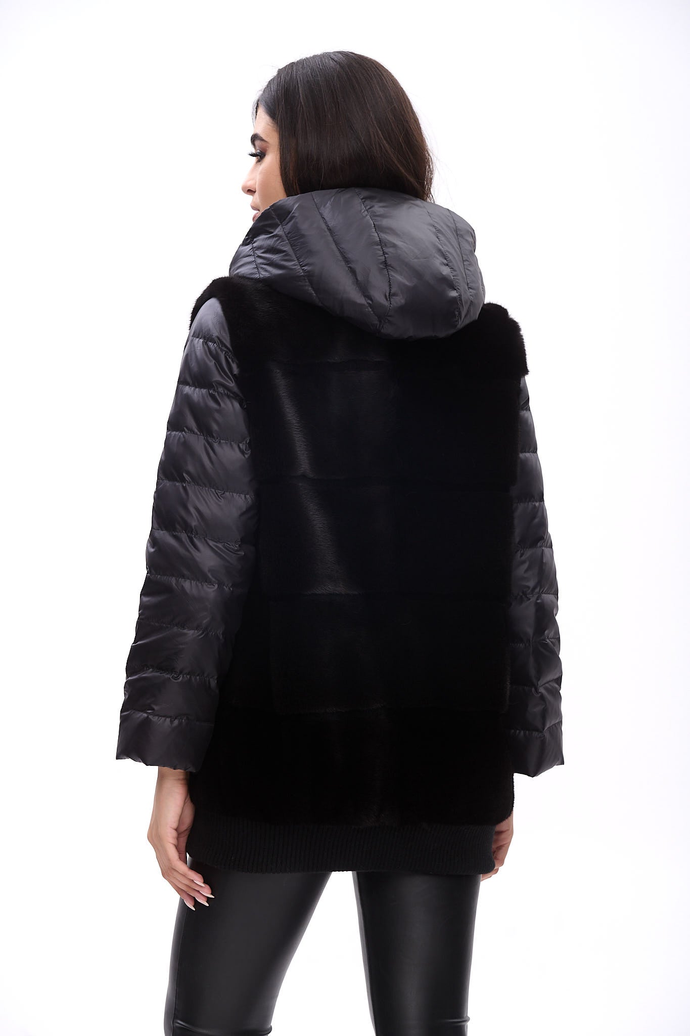 Lange Daunenbomberjacke mit Nerz