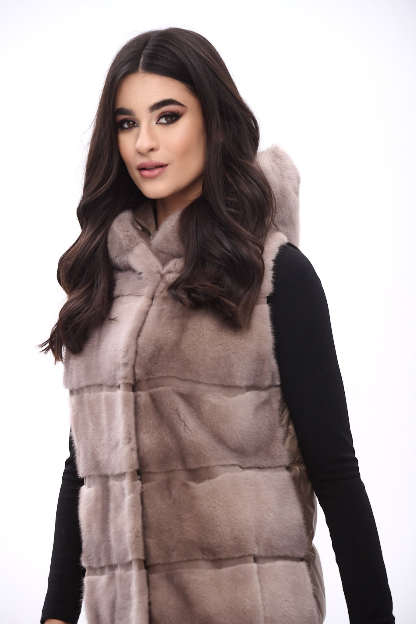 Long down vest with mink
