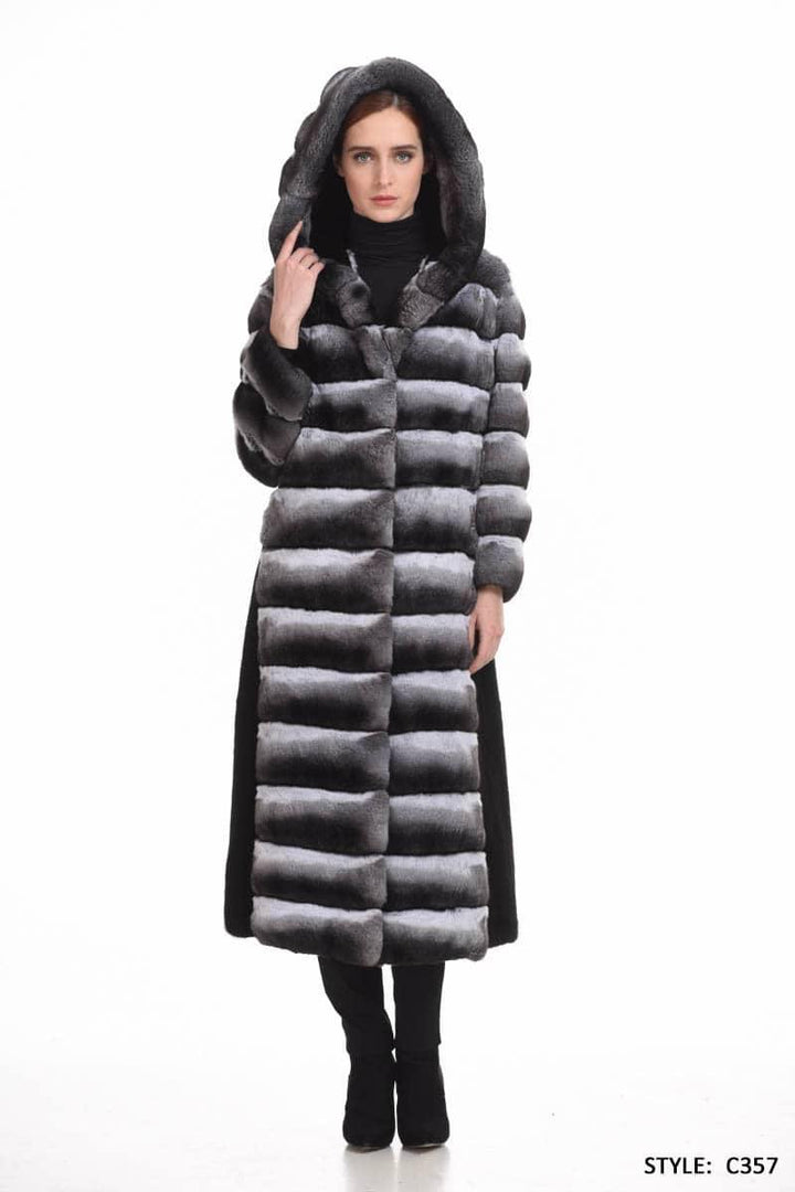 Chinchilla coat with black mink details - Manakas Frankfurt